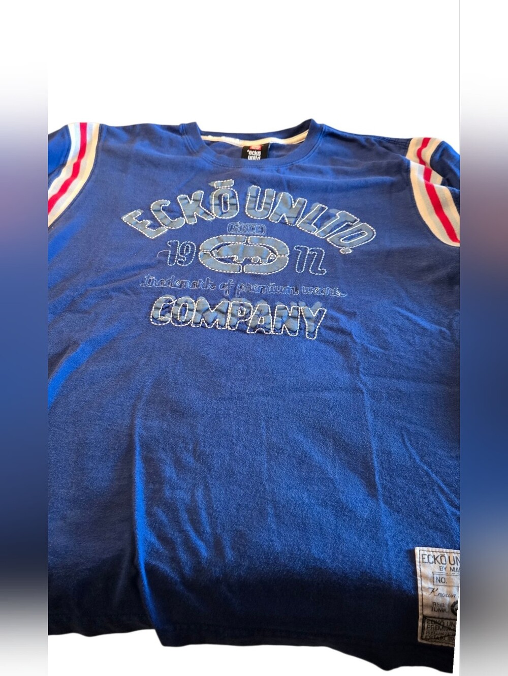 ECKO UNLTD Vintage Blue Logo Tee with Red-White Sleeve Stripes Size Large